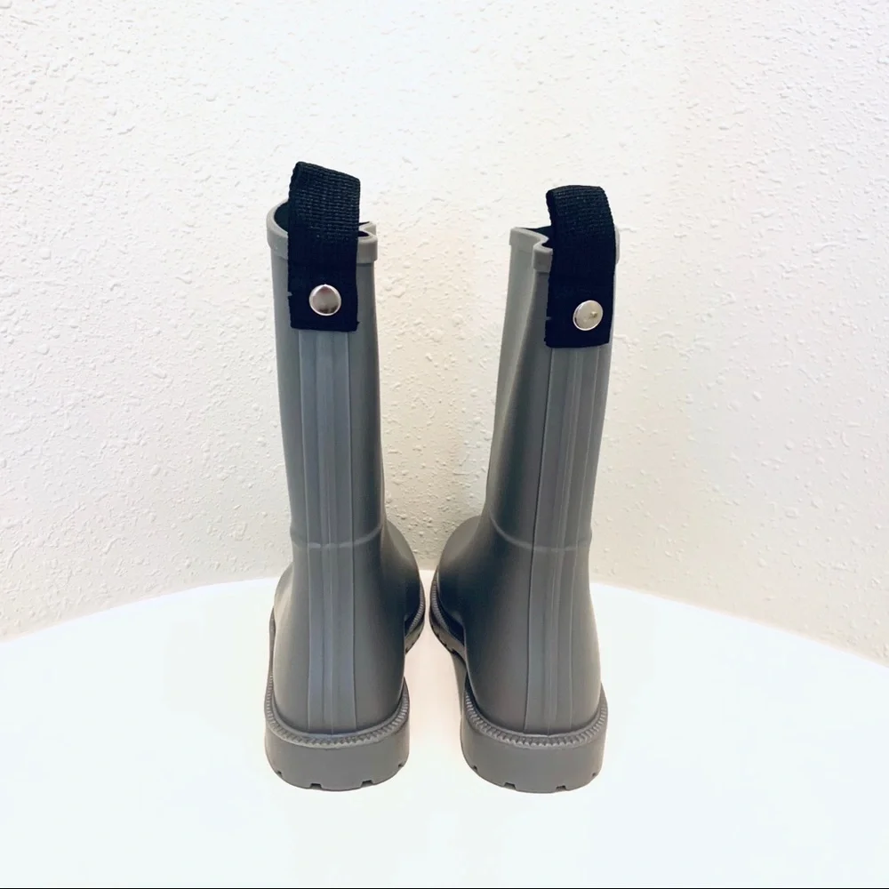 Anthropologie Splendid Priscilla Women’s Grey Matte Rain Boots Grey Size 6 NIB